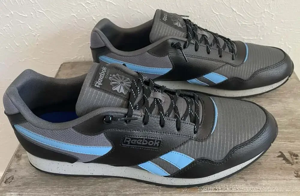 Reebok Classic Mens 15 Low Athletic Sneakers Gray Black Blue Leather & Nylon EUC